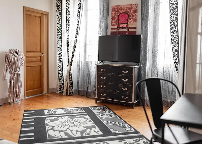 Au Nid De La Madeleine Bed and Breakfast Gaillac