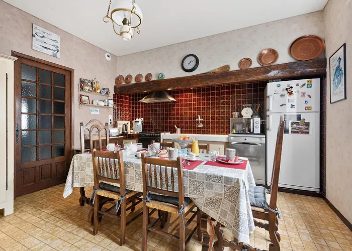 Bed and Breakfast Au Nid De La Madeleine 3*