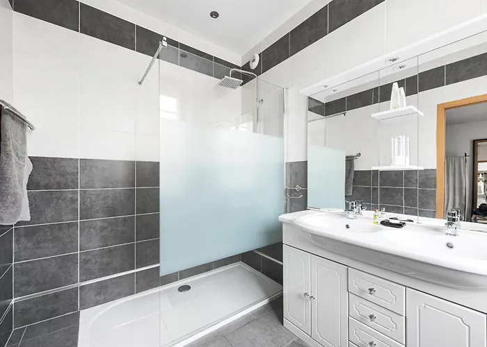 Au Nid De La Madeleine Bed and Breakfast